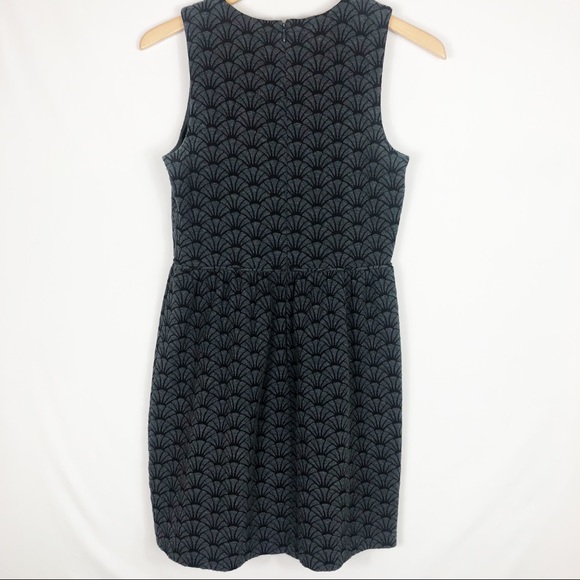 LOFT Shell Print Knit Mini Dress | Grey | Size 8 - Picture 8 of 10
